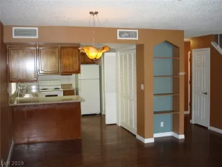 Photo #2: 2102144 Listing 