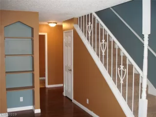 Photo #3: 2102144 Listing 