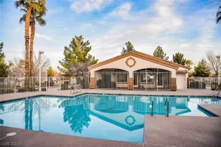 Photo #1: 2102186 Listing 
