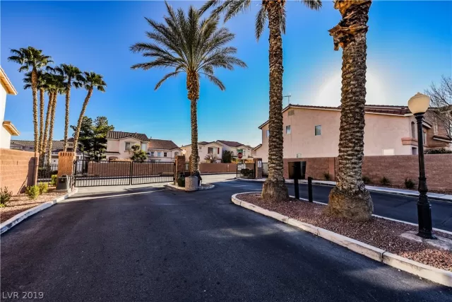 MLS: 2102188 Condo For Sale