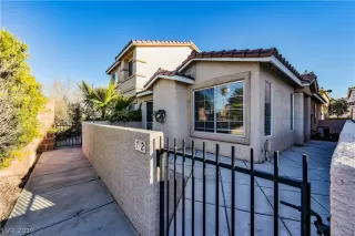 Photo #3: 2102188 Listing