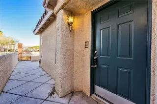 Photo #5: 2102188 Listing