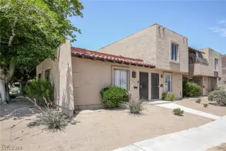 Photo #1: 2102246 Listing