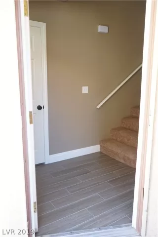 Photo #5: 2102256 Listing 