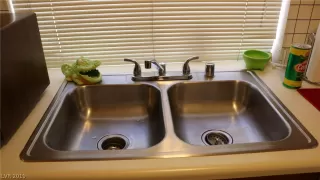 Photo #5: 2102280 Listing