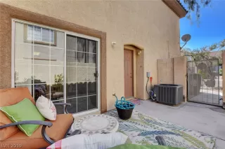 Photo #4: 2102295 Listing