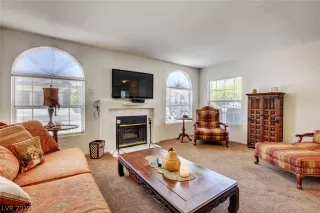 Photo #6: 2102295 Listing