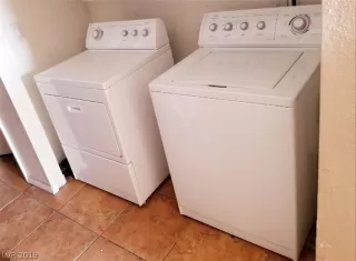 Photo #2: 2102300 Listing