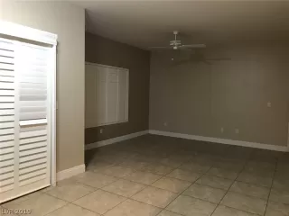 Photo #4: 2102360 Listing 