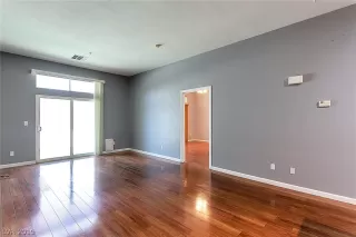 Photo #2: 2102459 Listing