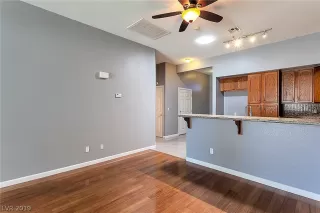 Photo #3: 2102459 Listing