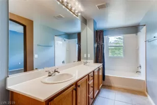 Photo #5: 2102464 Listing 