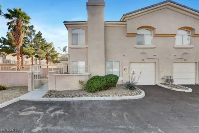 MLS: 2102498 Condo For Sale