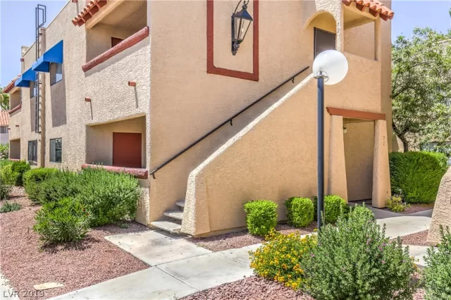 MLS: 2102546 Condo For Sale
