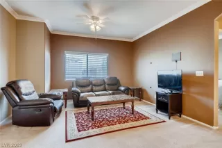 Photo #2: 2102602 Listing