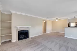 Photo #4: 2102621 Listing