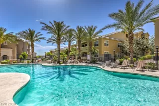 Photo #1: 2102631 Listing