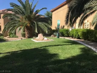 Photo #1: 2102661 Listing