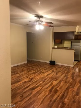 Photo #2: 2102661 Listing