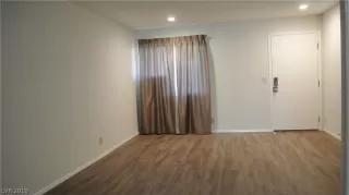 Photo #6: 2102671 Listing 