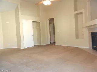 Photo #4: 2102684 Listing 