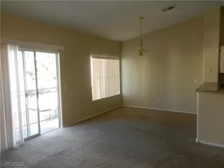 Photo #5: 2102684 Listing 