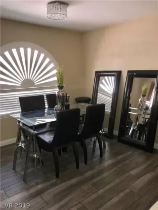 Photo #3: 2102708 Listing 