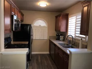 Photo #4: 2102708 Listing 