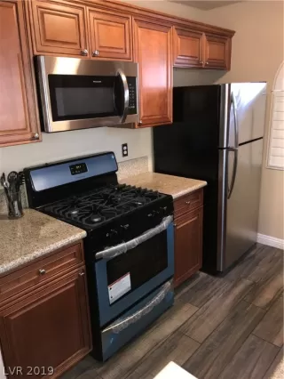 Photo #6: 2102708 Listing 