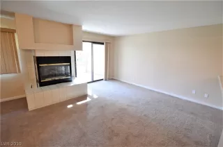 Photo #6: 2102726 Listing 