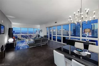 Photo #4: 2102760 Listing