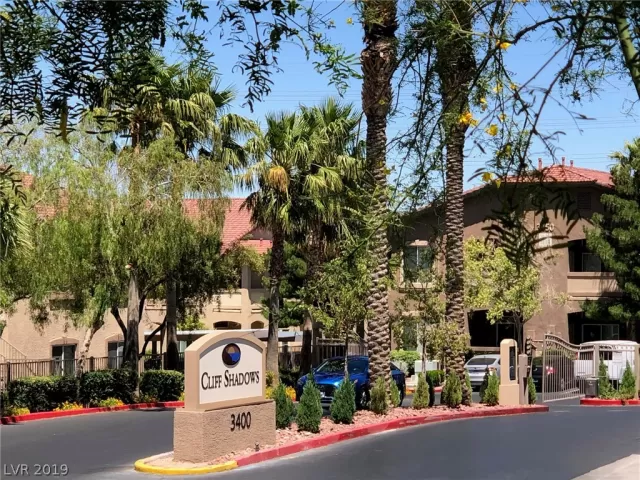 MLS: 2102772 Condo For Sale