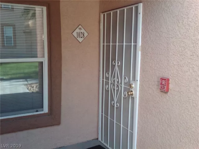 MLS: 2102775 Condo For Sale