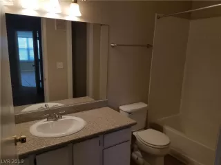 Photo #5: 2102775 Listing 