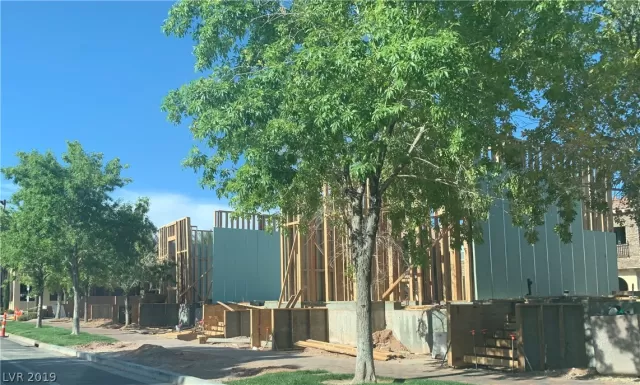 MLS: 2102788 Condo For Sale