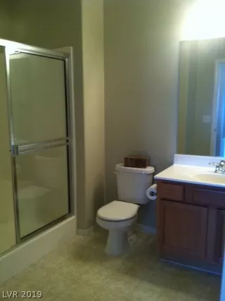 Photo #6: 2102803 Listing