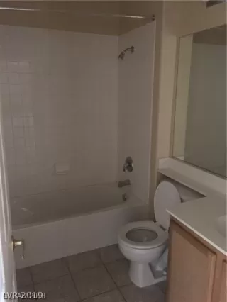 Photo #5: 2102806 Listing 