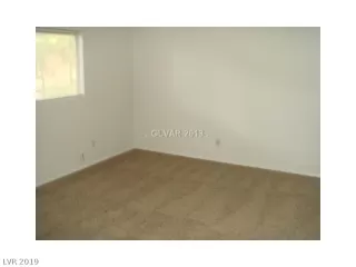 Photo #5: 2102812 Listing 