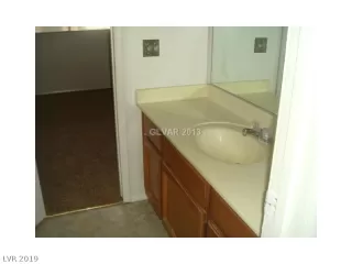 Photo #6: 2102812 Listing 