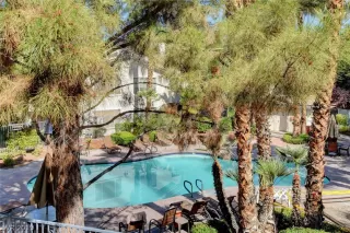 Photo #2: 2102829 Listing 