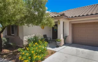 Photo #1: 2102850 Listing