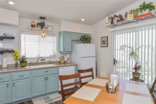 Photo #2: 2102850 Listing