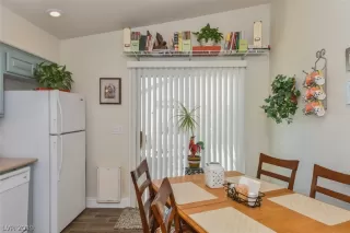 Photo #4: 2102850 Listing