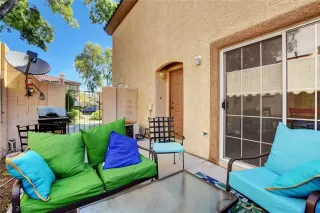 Photo #3: 2102951 Listing 