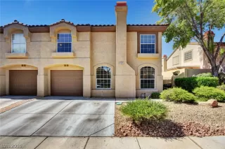 Photo #5: 2102951 Listing 