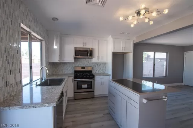 MLS: 2102986 Condo For Sale