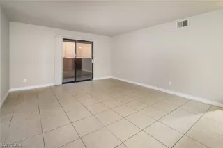 Photo #2: 2103015 Listing