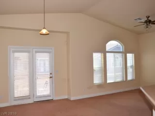 Photo #3: 2103031 Listing
