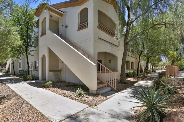 MLS: 2103036 Condo For Sale