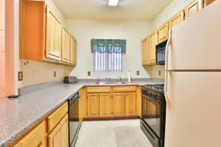 Photo #4: 2103036 Listing